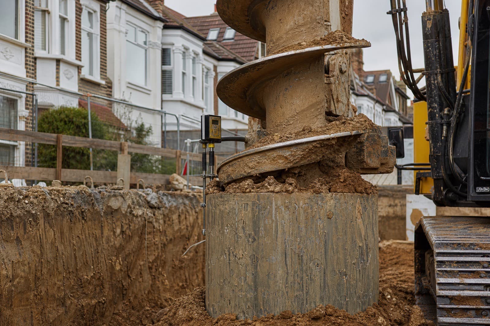 CFA piling operation on a noise-sensitive urban plot in Wimbledon